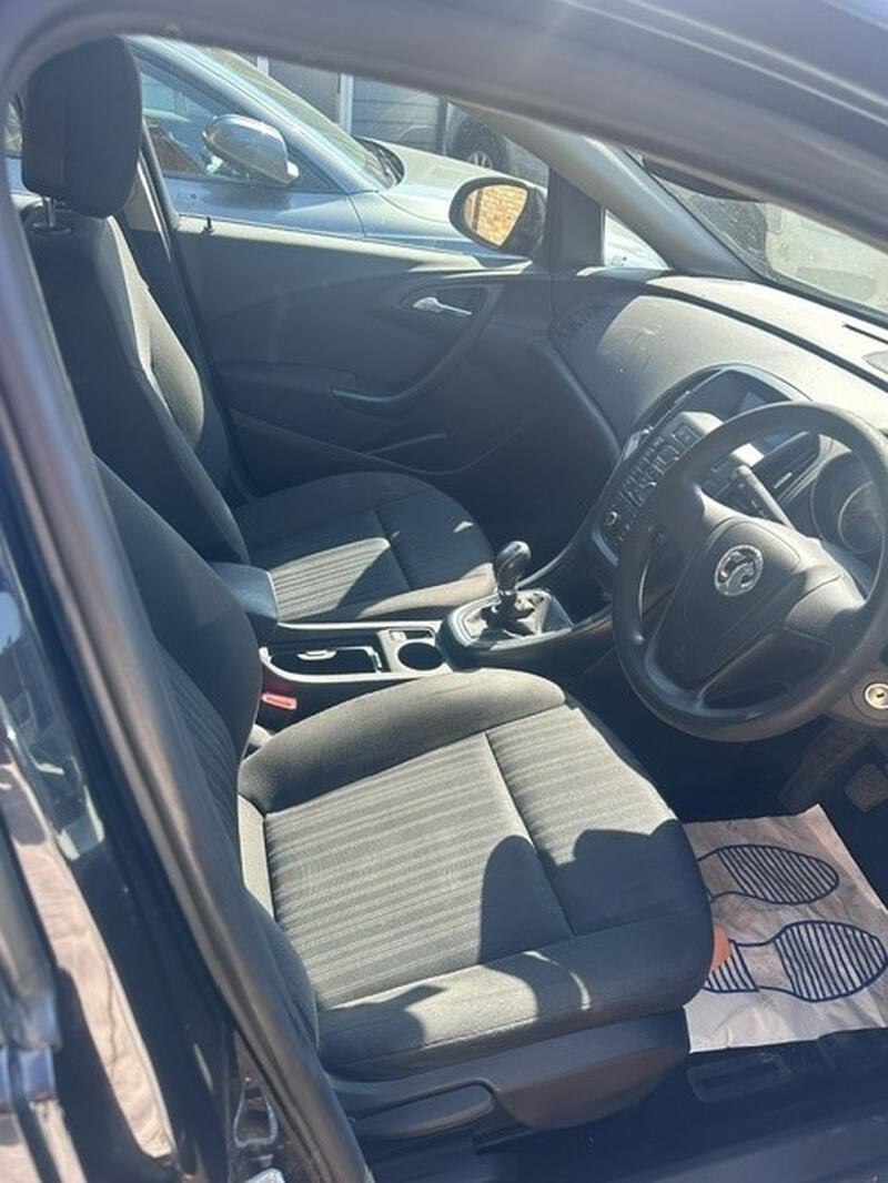 VAUXHALL ASTRA