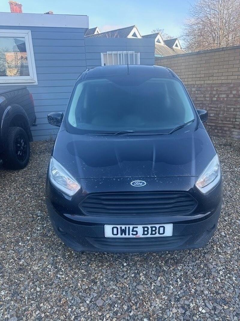 FORD TRANSIT COURIER