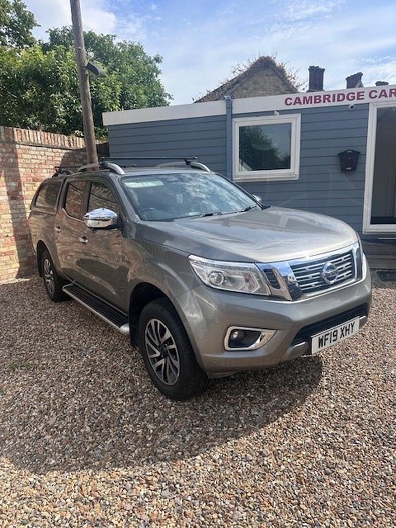 View NISSAN NAVARA 2.3 dCi Tekna