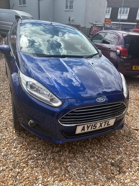 FORD FIESTA 1.0 T EcoBoost Titanium