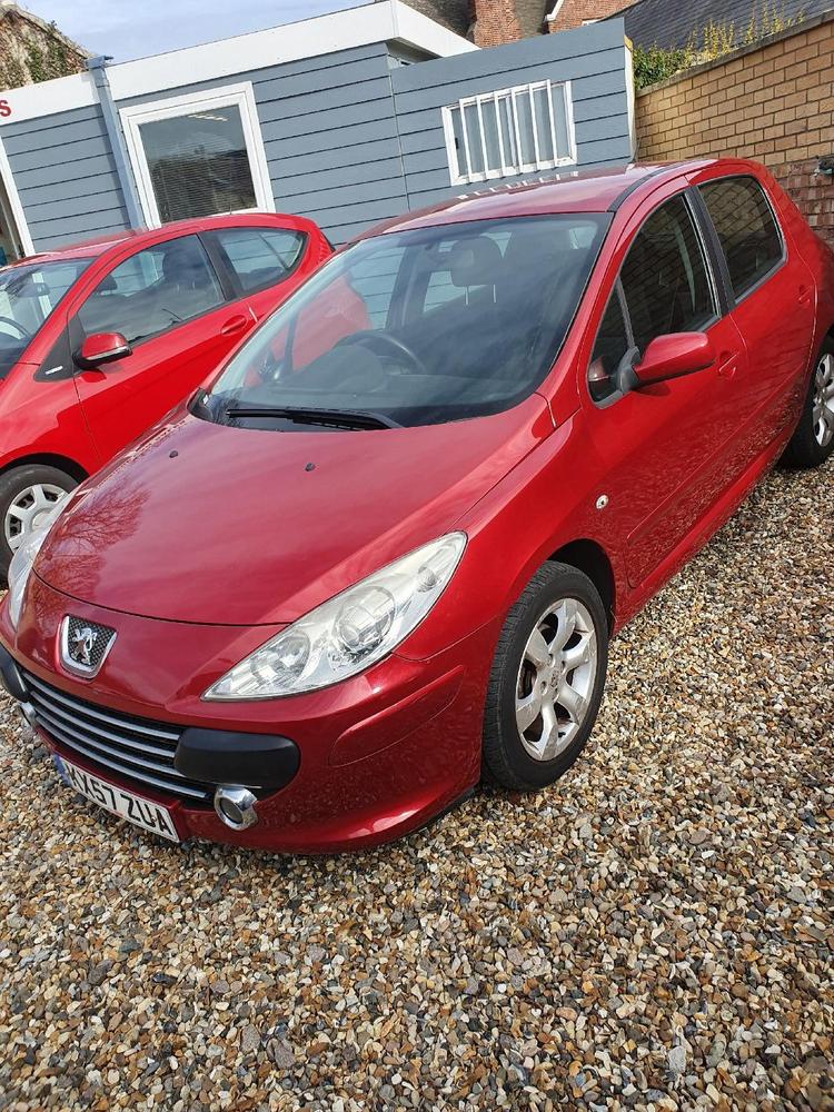 PEUGEOT 307