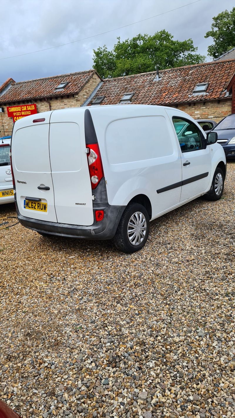 View RENAULT KANGOO dCi 75 ML 19