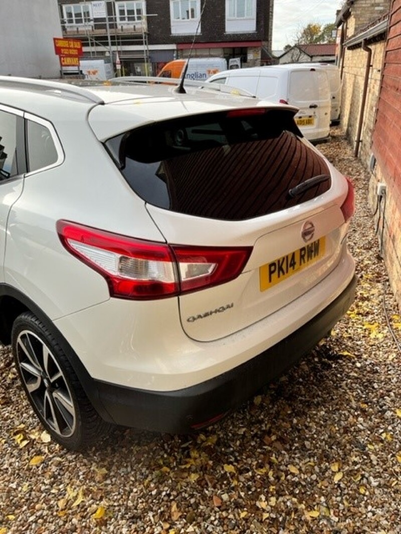 View NISSAN QASHQAI DCI TEKNA