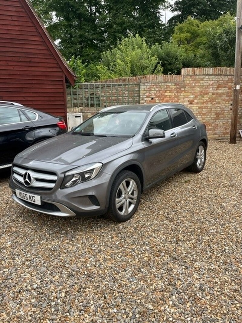 View MERCEDES-BENZ GLA CLASS GLA 200 D SPORT